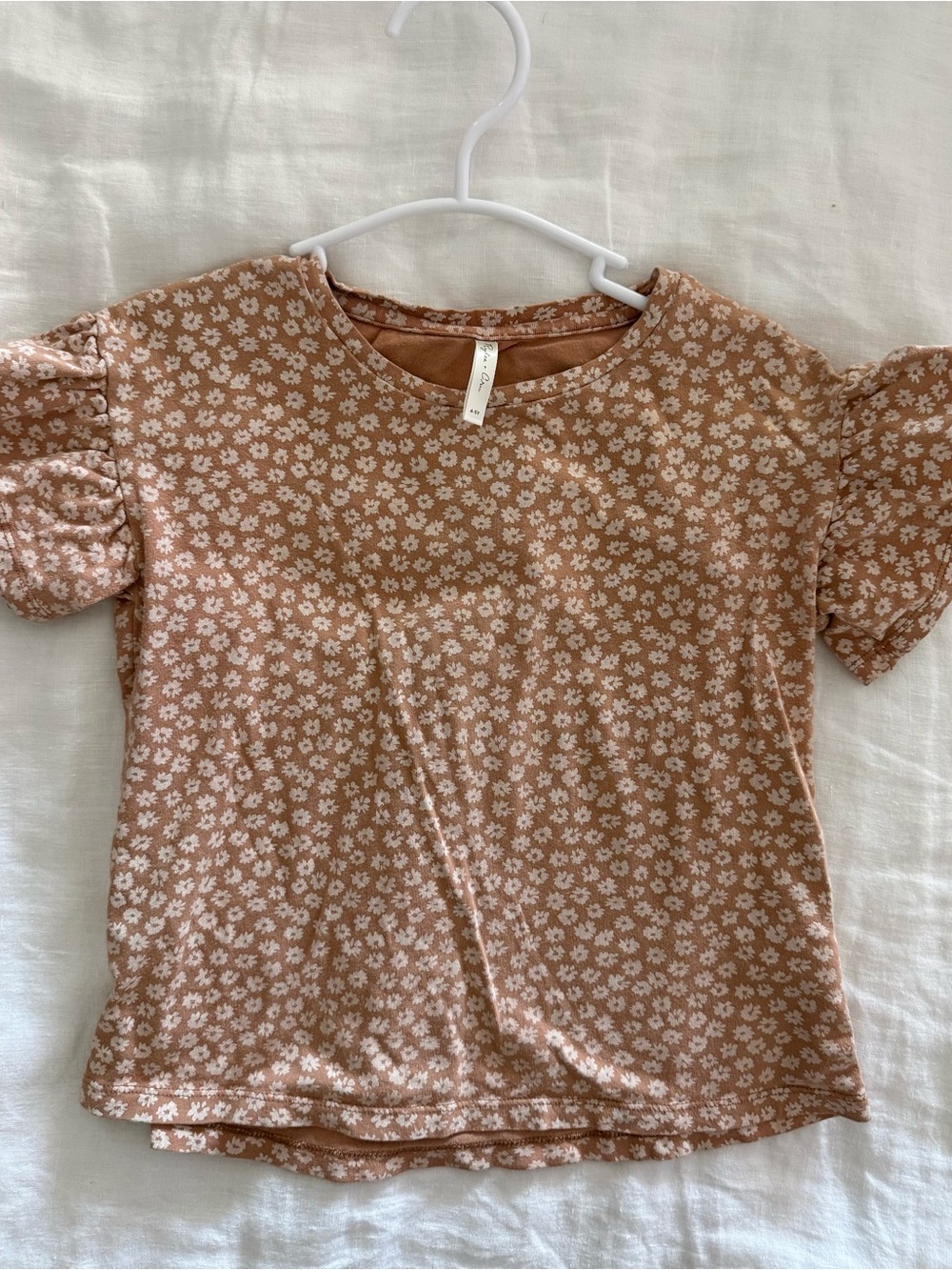 Rylee + Cru Short Puff-Sleeve Floral Tee in Dusty Rose